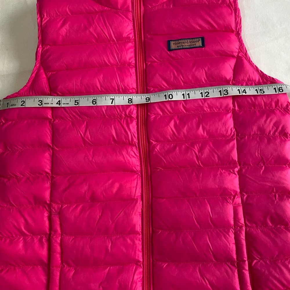 vineyard vines Channeled Puffer Performance Vest in Neon Crazy Pink SZ M - Picture 8 of 9